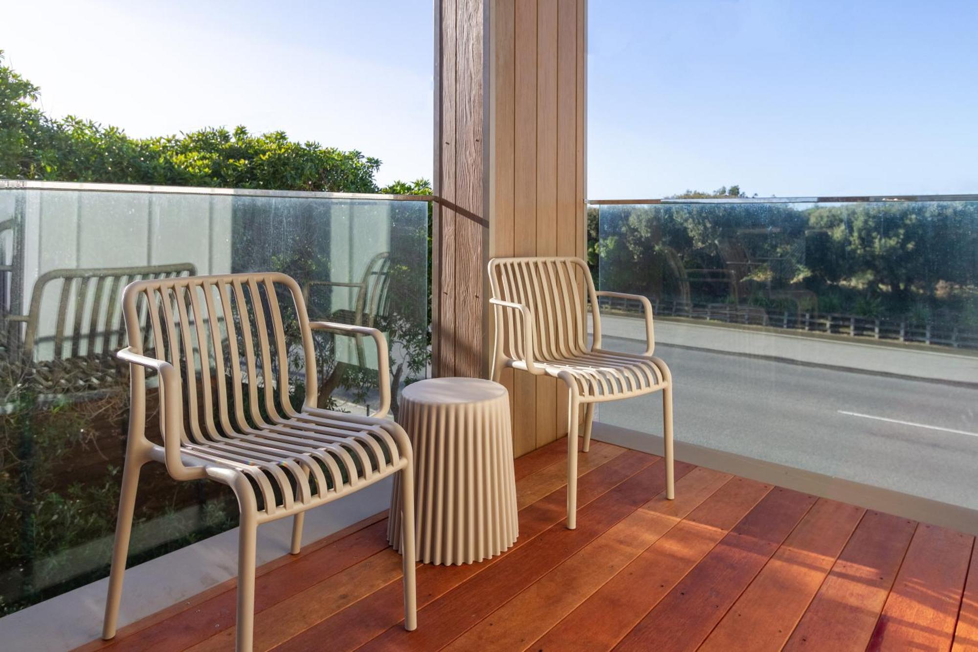 Luxury Beachside Living Elegant 3-Bedroom Haven Christchurch Ngoại thất bức ảnh